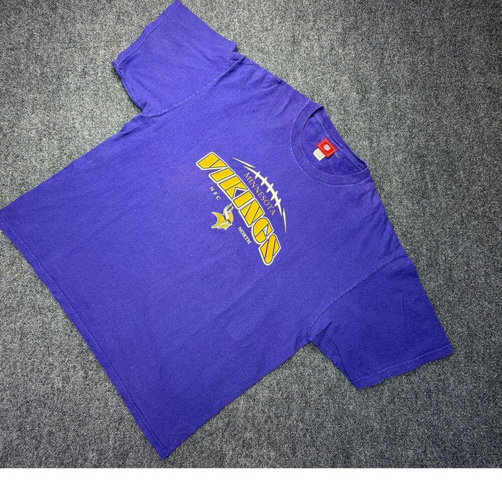 Vintage Minnesota Vikings NFL NFC North Purple Tee Shirt 2XL Football Graphic